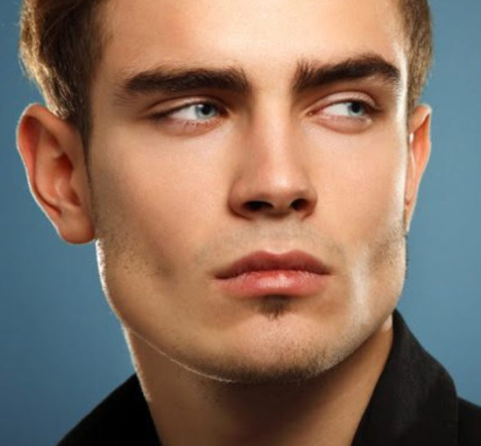 Preenchimento com ácido hialurônico e a definição perfeita da mandíbula masculina