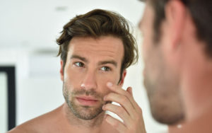 Leia mais sobre o artigo Preenchimento facial mais indicados para os HOMENS