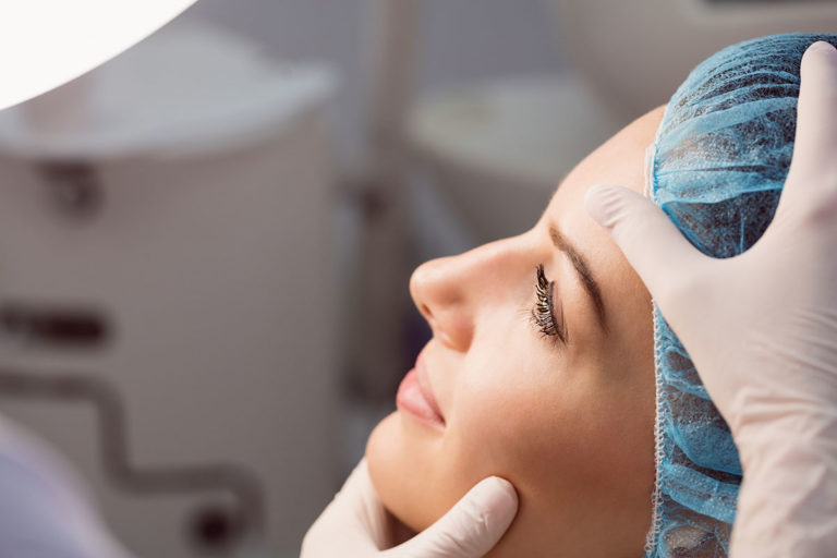 Quando devo fazer o primeiro preenchimento da face? * Dr Vitor Erlacher